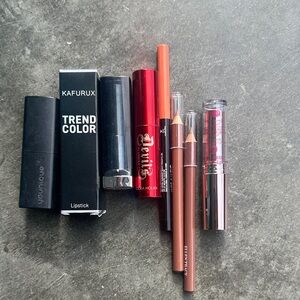 Assorted Lipsticks & Liners Lot  in Pink, Brown & Coral Tones